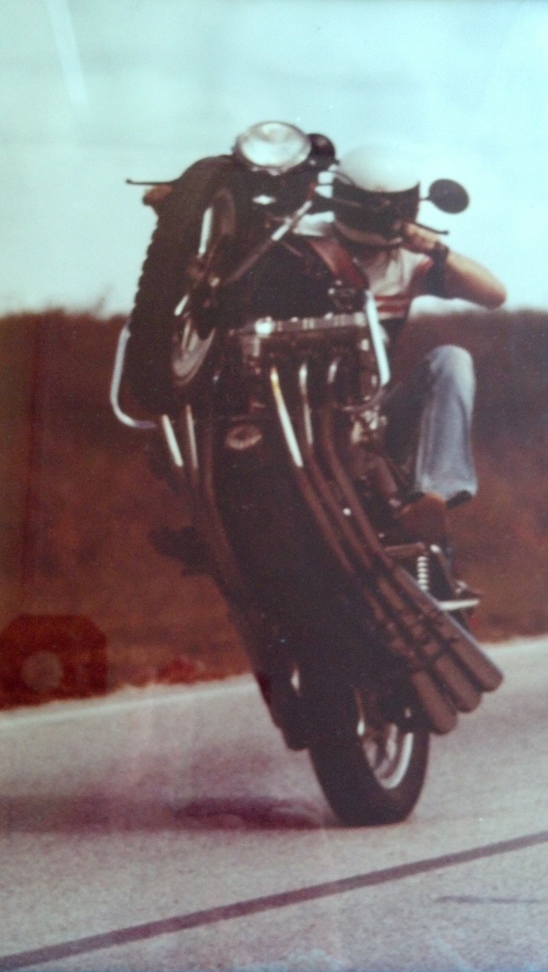 CBX wheelie 1981.jpg